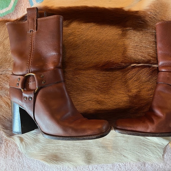 Michael Kors Brown Leather Low-Calf Boots W/ 3" Block Heels--Size 7.5 - Picture 9 of 15